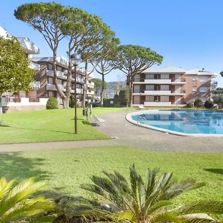 Appartamento In With A Pool And Parking *